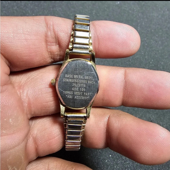 Armitron Diamind Quartz Ladies Watch Gold Tone Black Dial Working 25/5116 - Picture 7 of 9